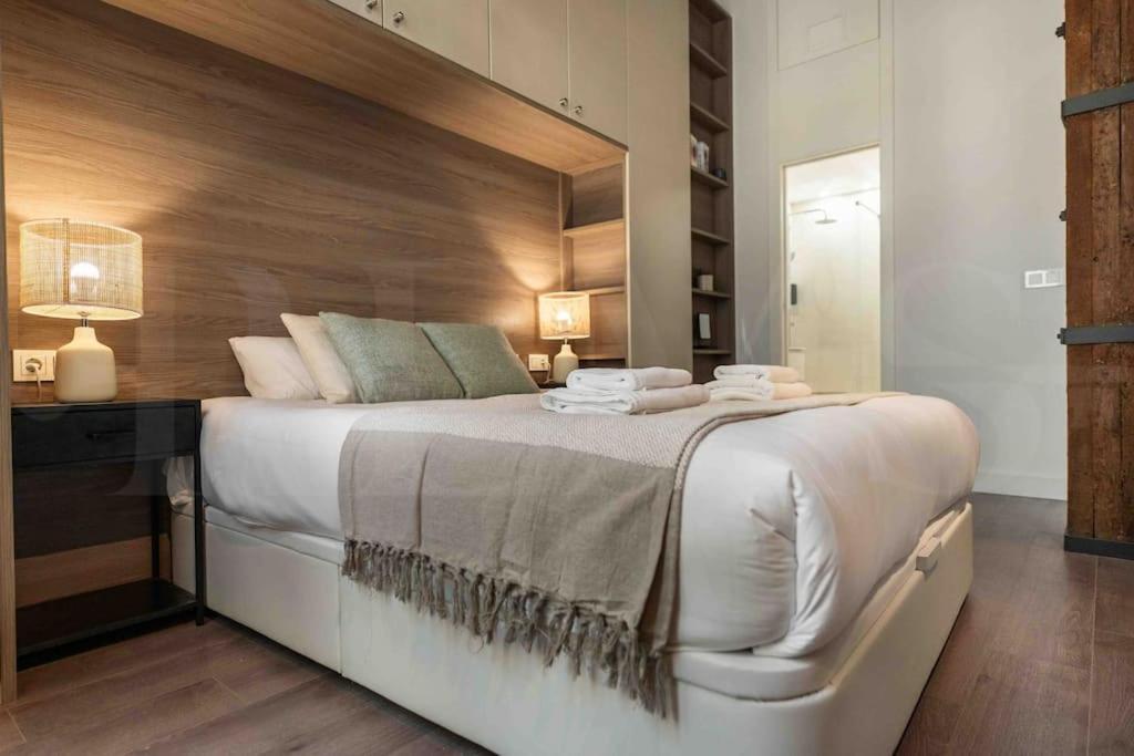 Eclectic & Elegant Apartment By Rems Málaga Exterior foto