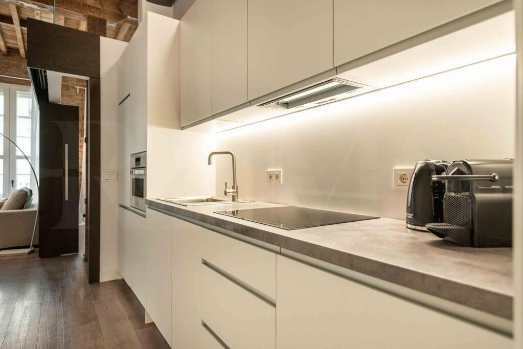 Eclectic & Elegant Apartment By Rems Málaga Exterior foto