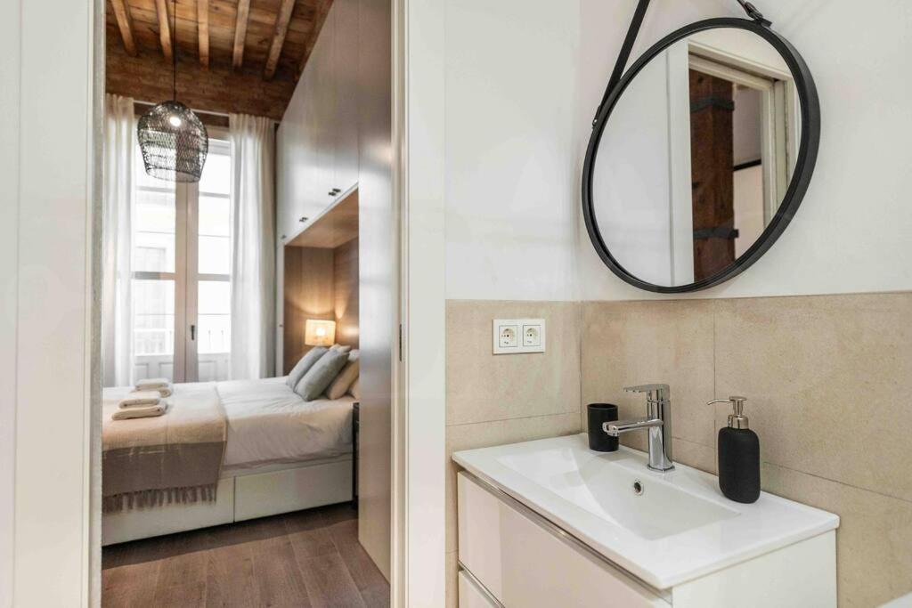 Eclectic & Elegant Apartment By Rems Málaga Exterior foto